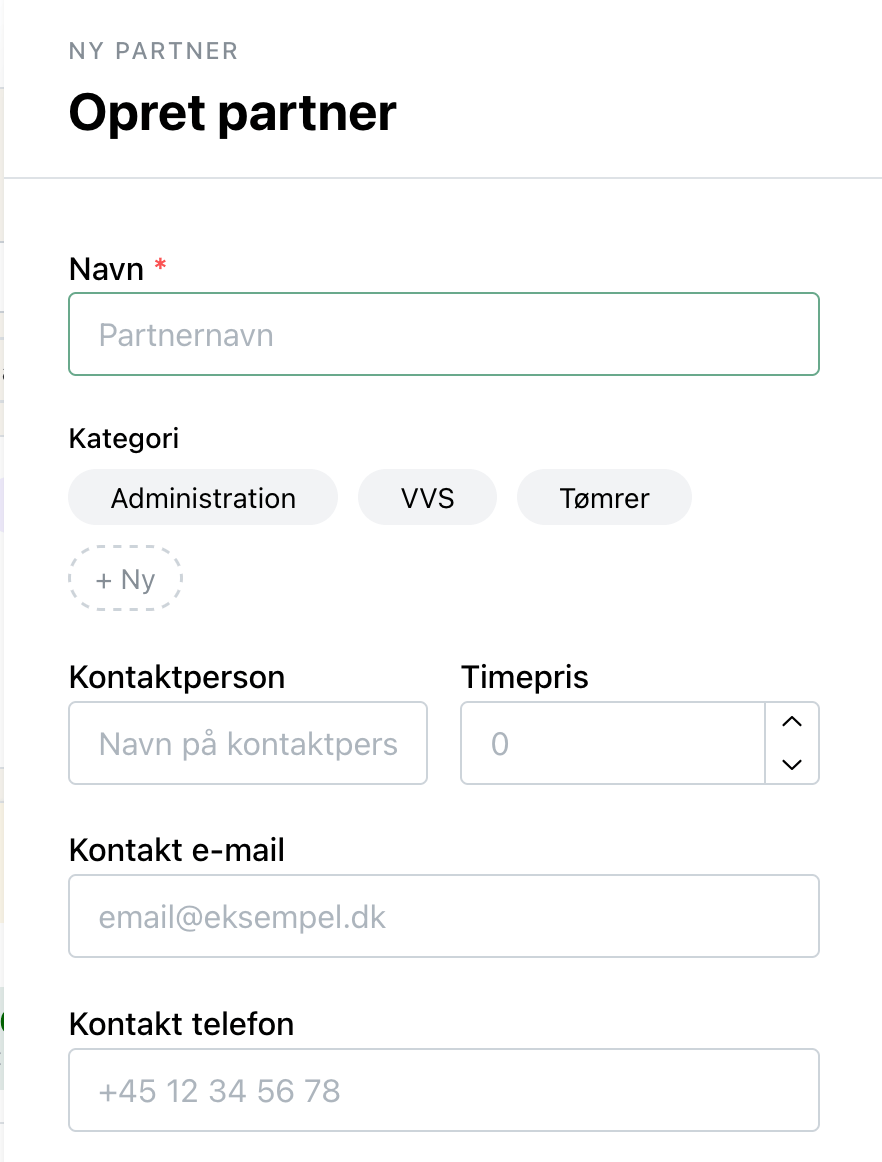 Formularen til at oprette en ny partner med felter for navn, kategori, kontaktperson og timepris